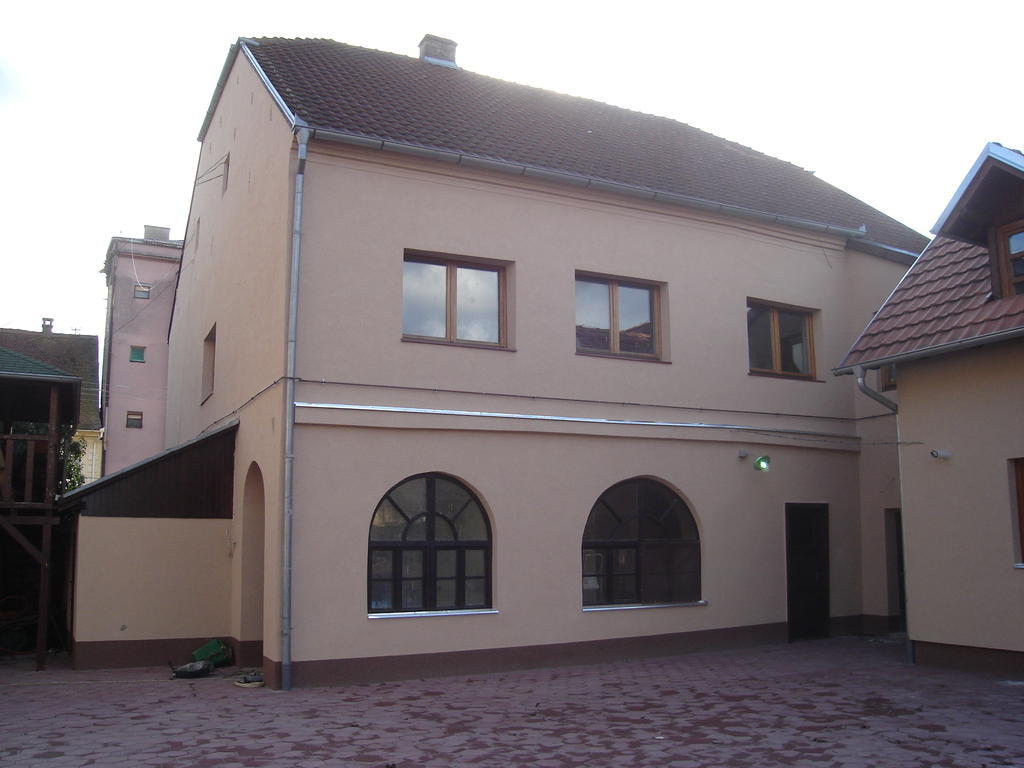 Rooms Milin Lagum Irig Экстерьер фото