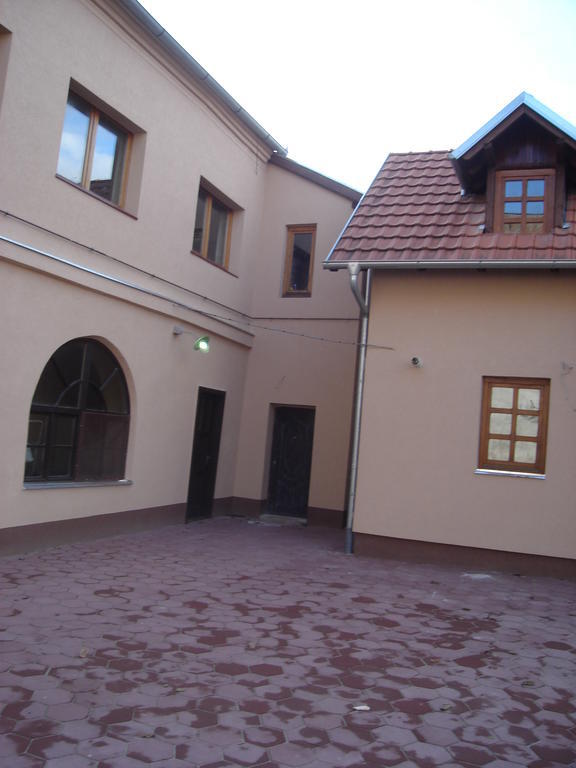 Rooms Milin Lagum Irig Экстерьер фото